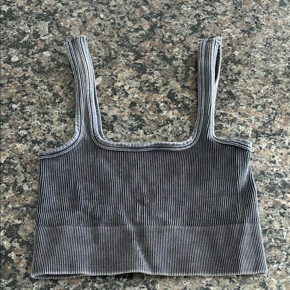 S/M zenana cropped square neck ribbed Gray Women's Tank top - Picture 2 of 3